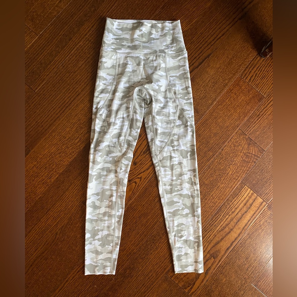 Aerie camo leggings